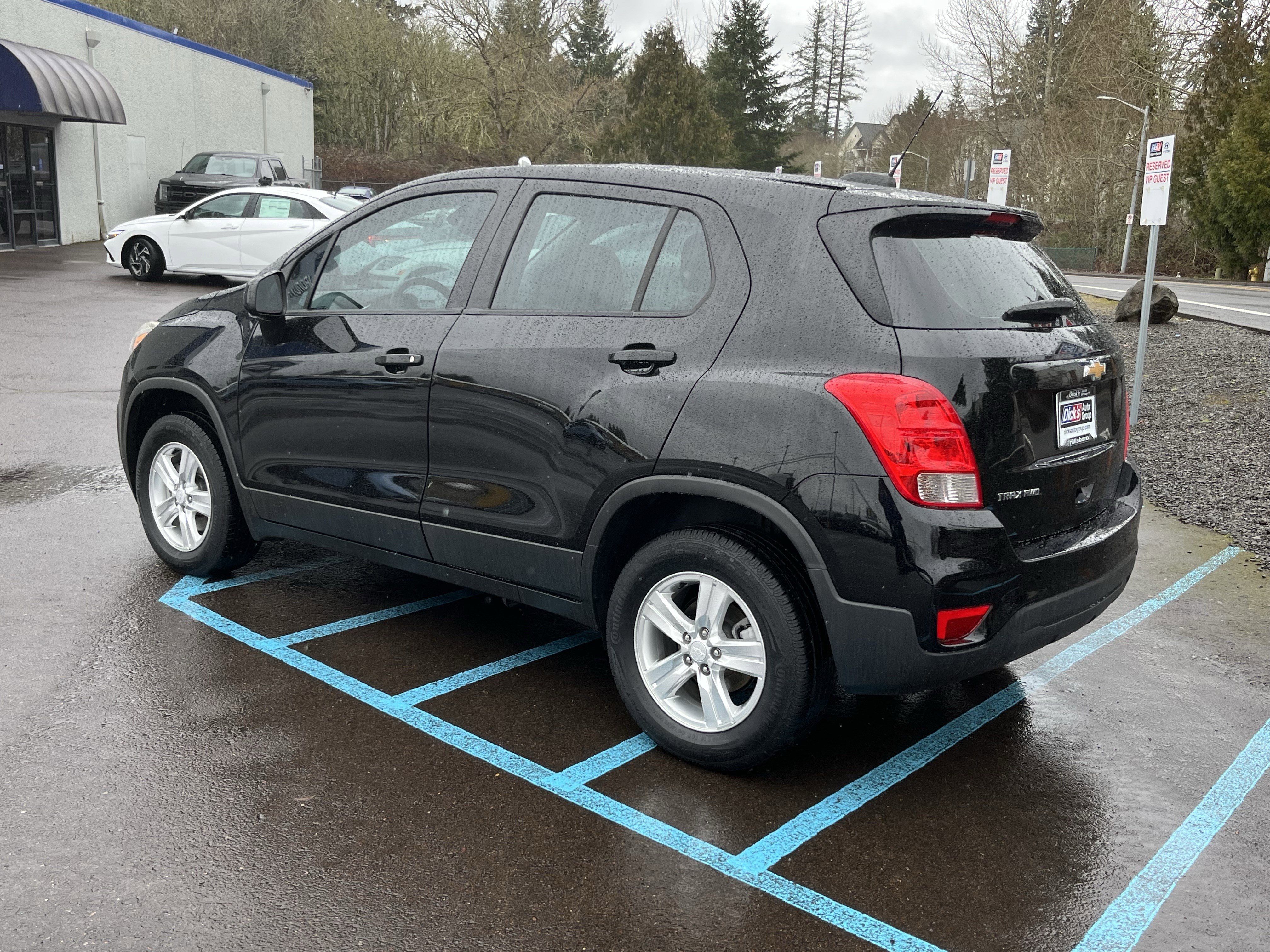 Used 2019 Chevrolet Trax LS w/ LPO, Cargo Package image 3