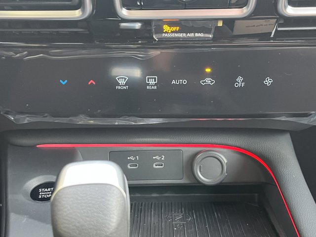 New 2026 Nissan Sentra SR w/ Floor Mat Package FWD image 11