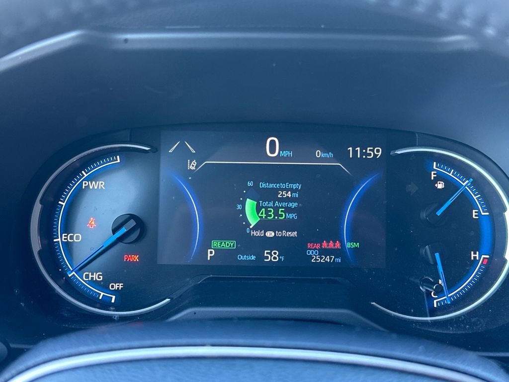 Used 2023 Toyota RAV4 XLE Premium image 23