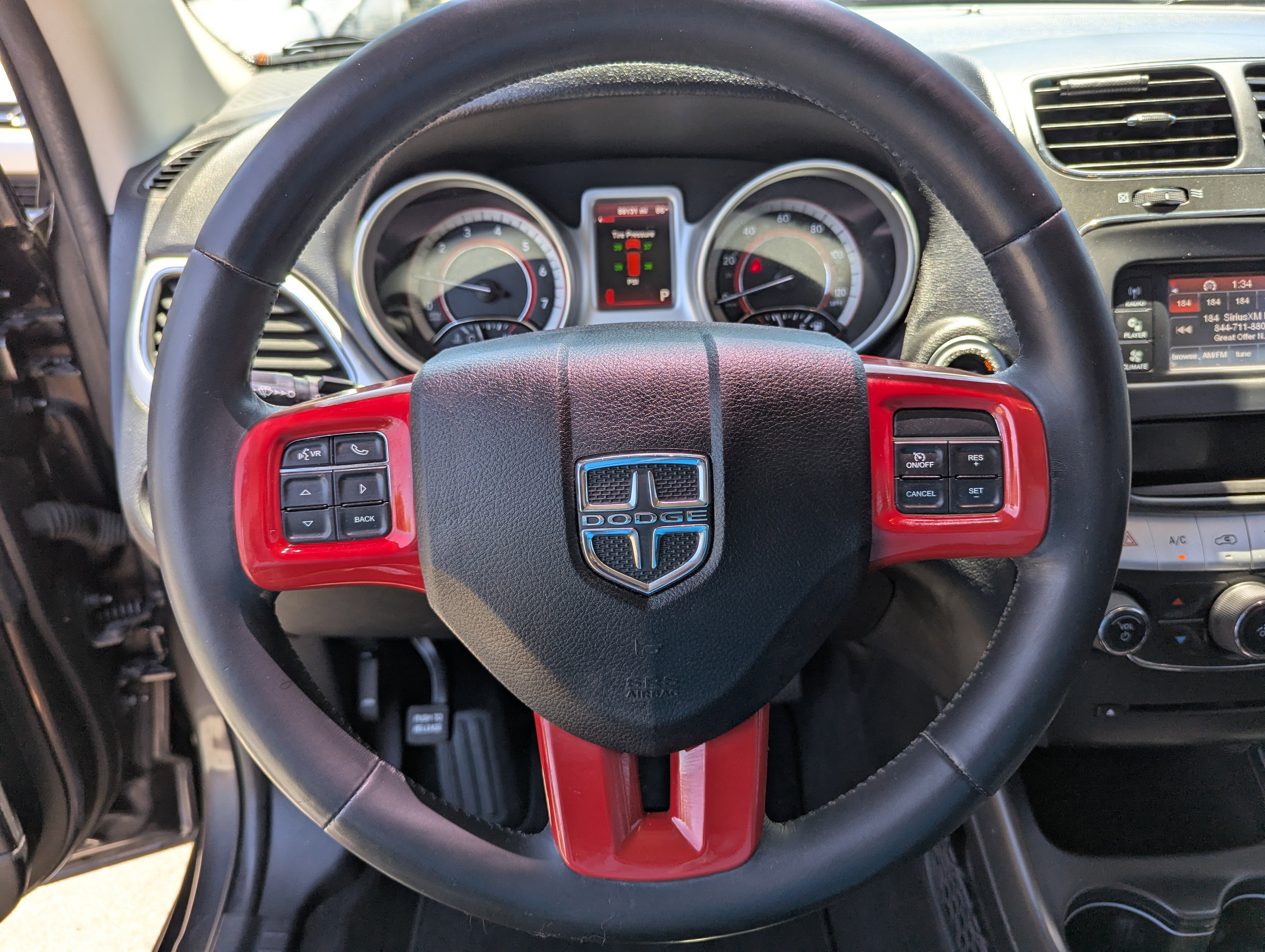 Used 2020 Dodge Journey SE w/ SE Popular Equipment Group image 28