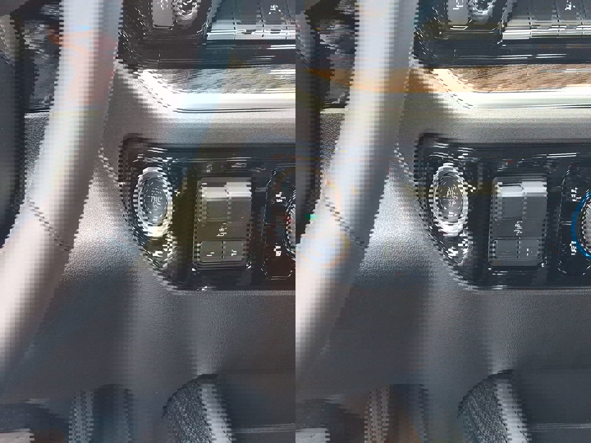 New 2025 Chevrolet Silverado 1500 RST w/ Convenience Package II image 31