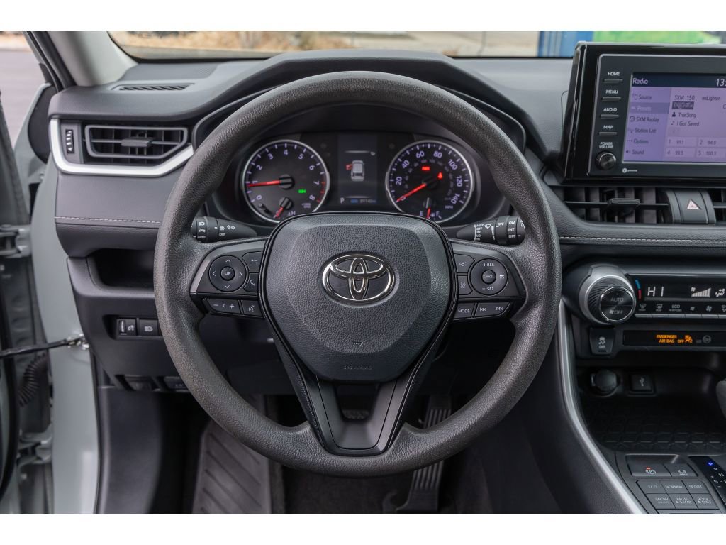 Used 2021 Toyota RAV4 XLE image 21