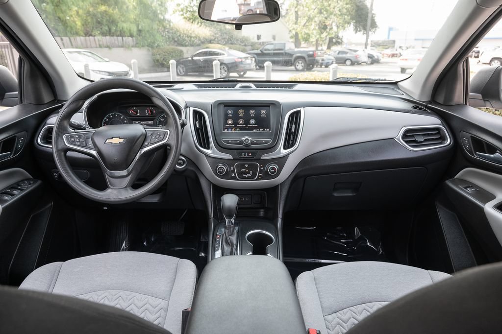 Used 2022 Chevrolet Equinox LS AWD/4WD image 22