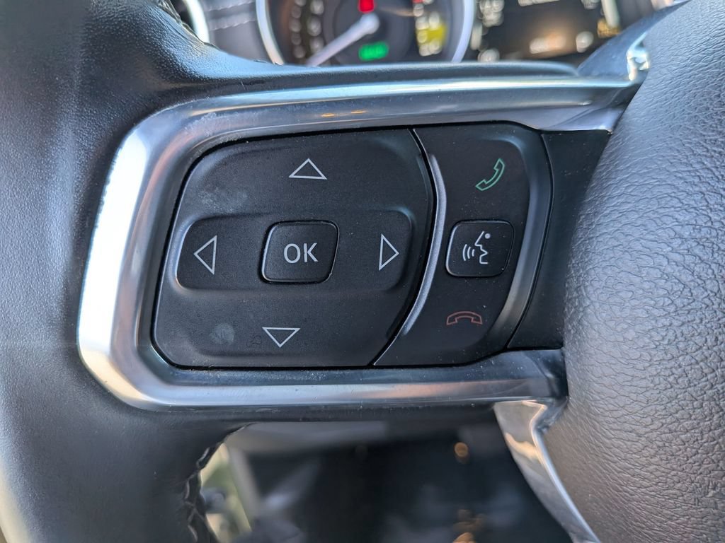 Used 2022 Jeep Wrangler Unlimited Sahara AWD/4WD image 18