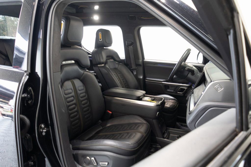 Used 2022 Rivian R1T Adventure image 27