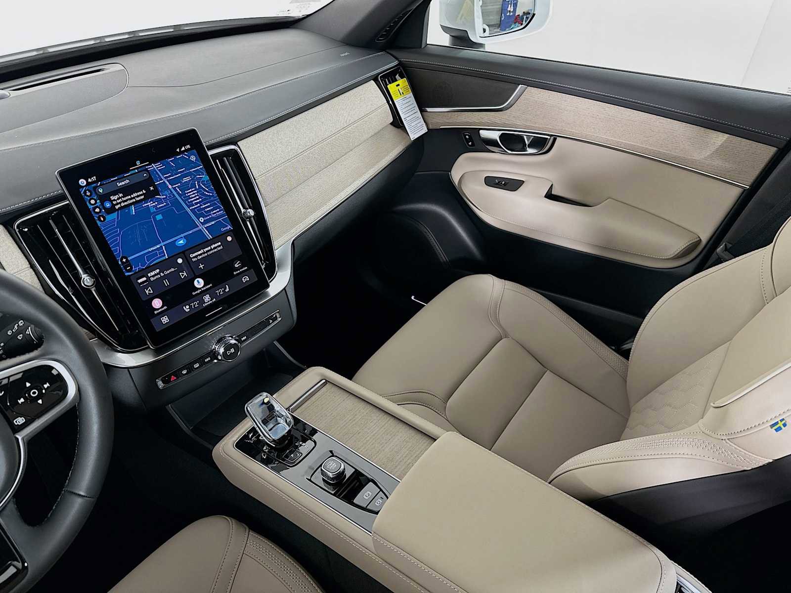 New 2026 Volvo XC90 B6 Plus w/ Protection Package image 22