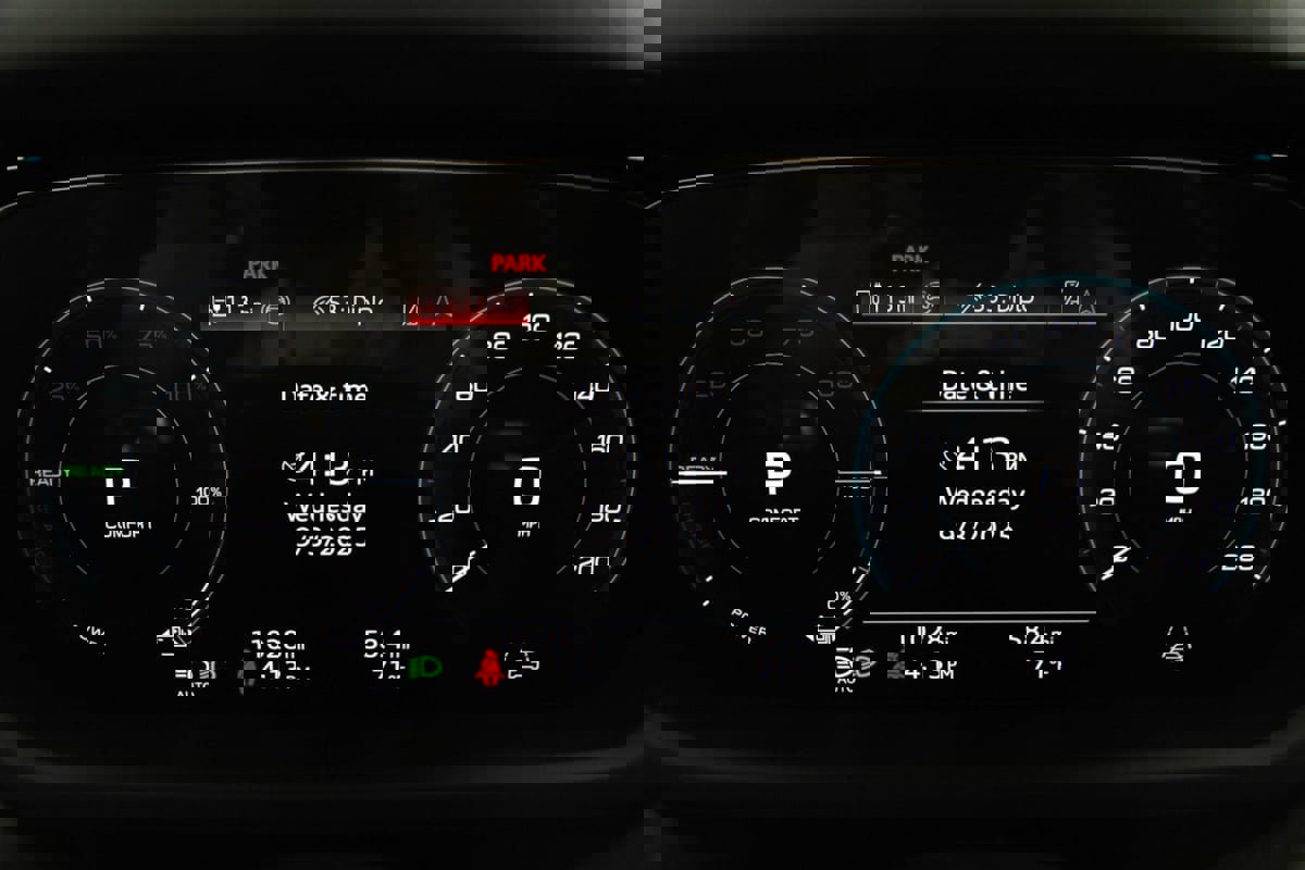 Used 2024 Audi RS e-tron GT w/ Carbon Performance Package image 29