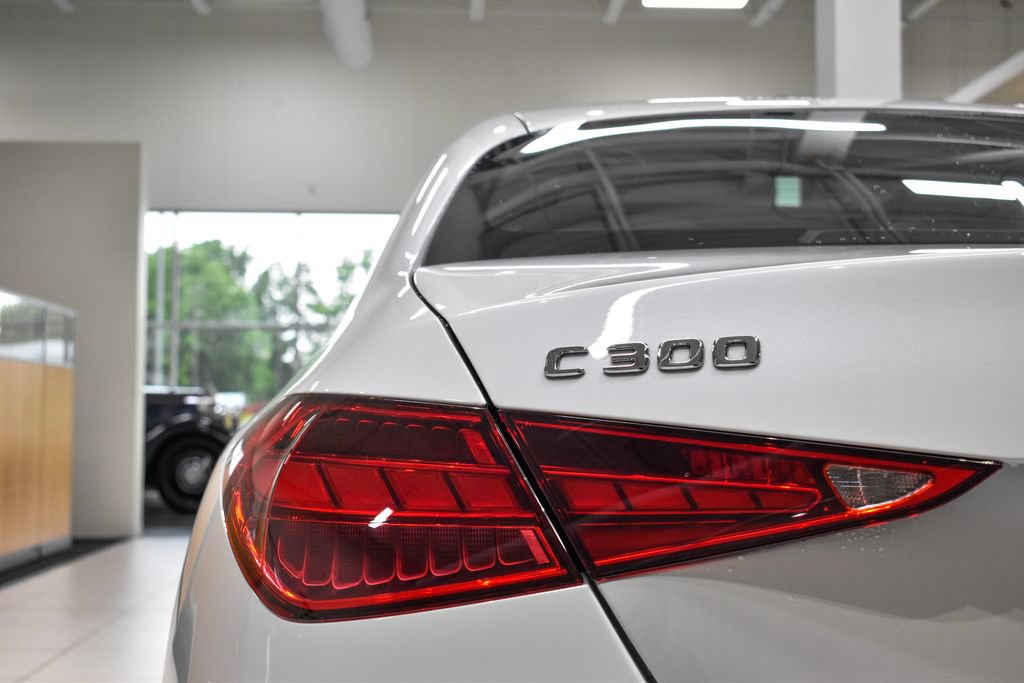 Used 2026 Mercedes-Benz C 300 4MATIC Sedan w/ Exclusive Trim Package image 12
