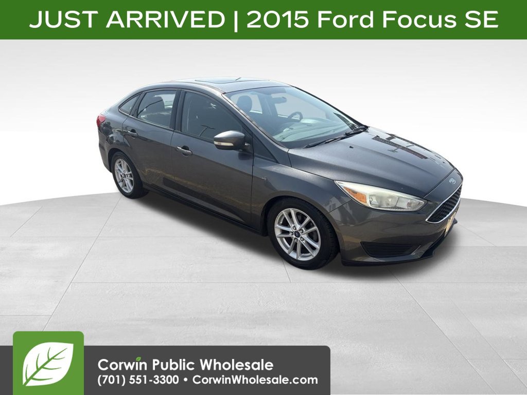 Used 2015 Ford Focus SE FWD image 1