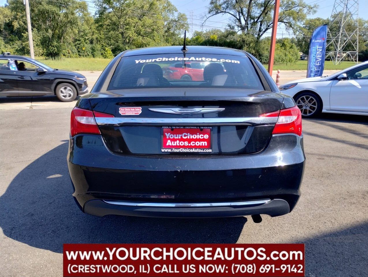 Used 2014 Chrysler 200 LX FWD image 4