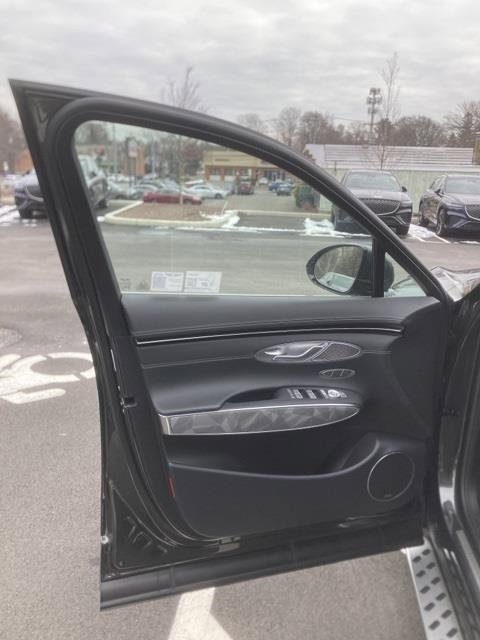 Used 2025 Genesis GV70 3.5T Sport w/ Sport Advanced Package image 11