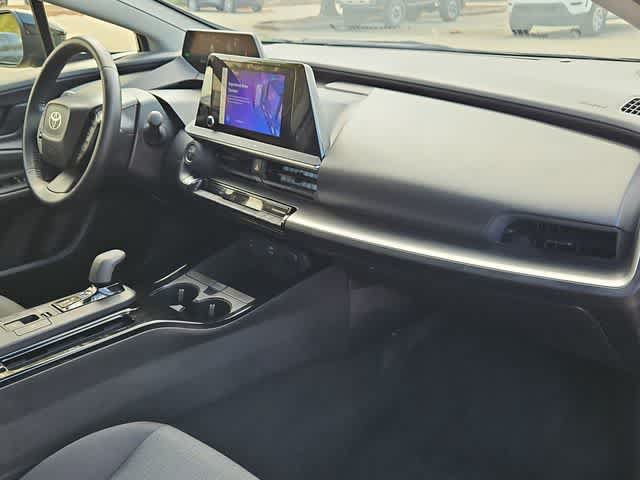 Used 2025 Toyota Prius LE FWD image 19