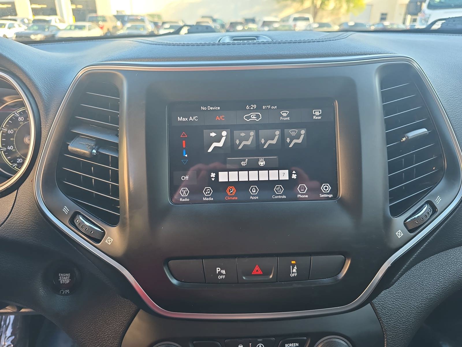 Used 2021 Jeep Cherokee Latitude Lux w/ Sun & Sound Group FWD image 21