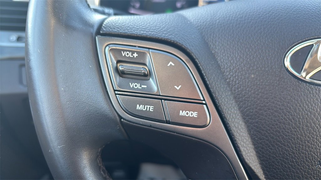 Used 2017 Hyundai Santa Fe Sport image 22