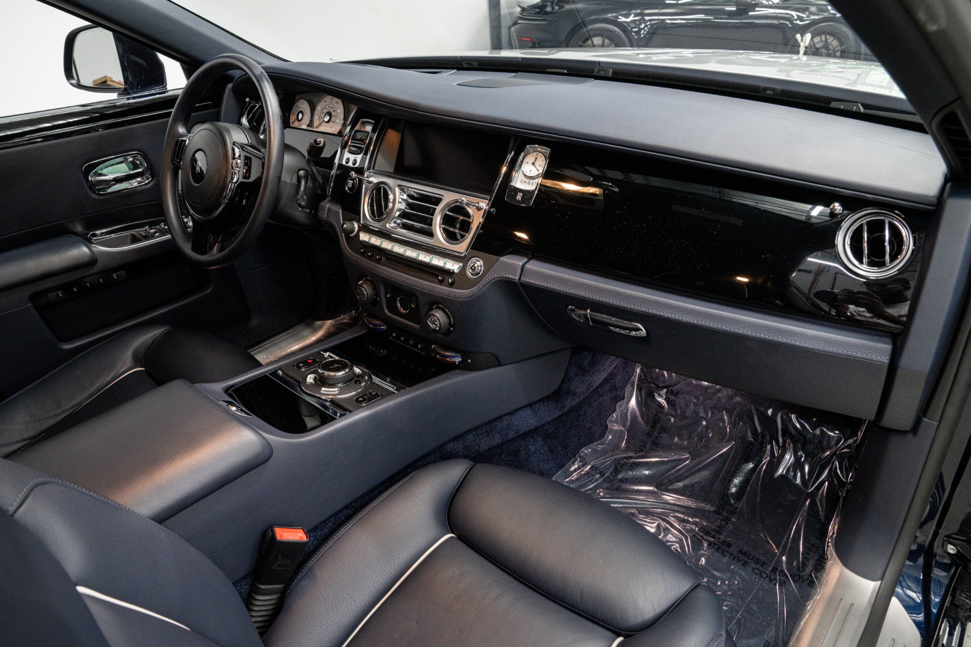 Used 2020 Rolls-Royce Ghost RWD image 12