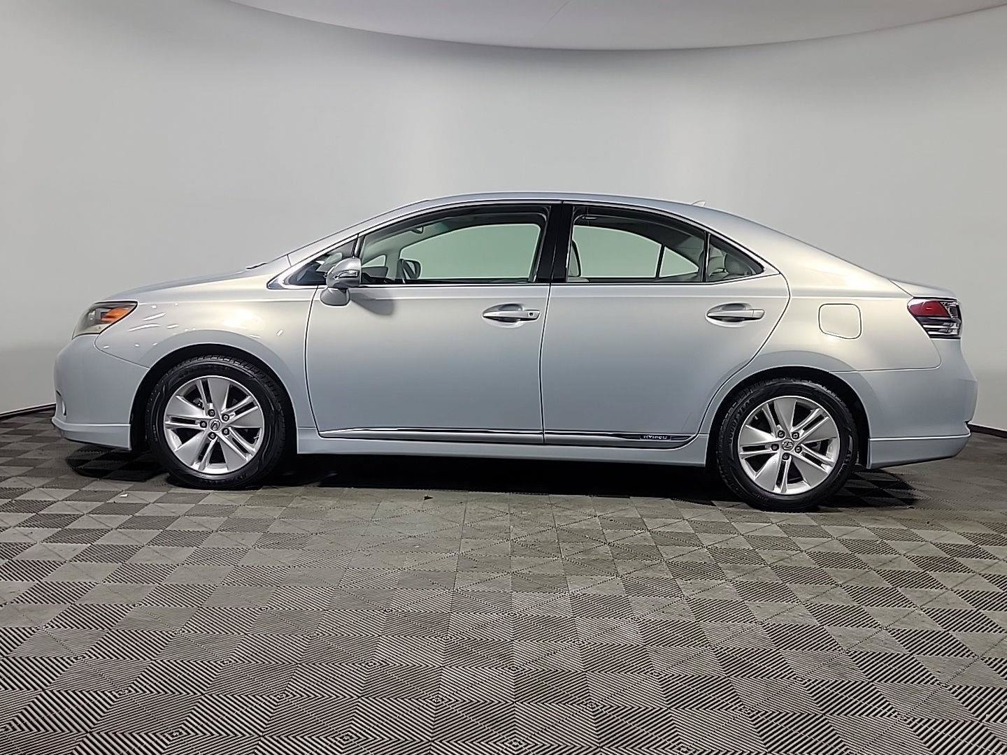 Used 2010 Lexus HS 250h FWD image 9