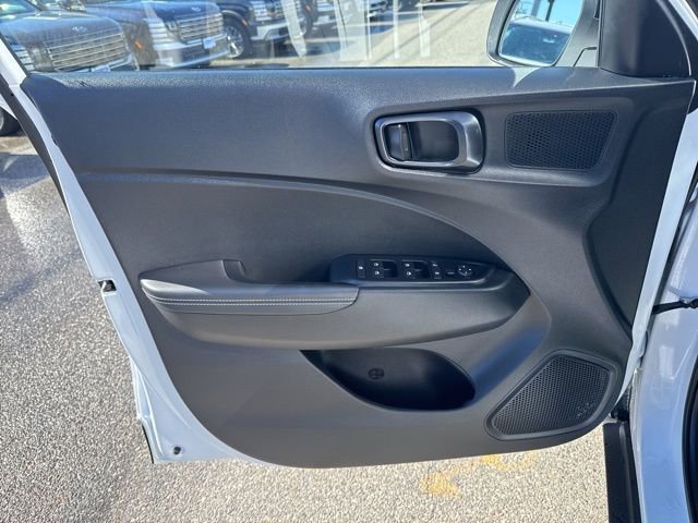 Certified 2026 Hyundai Venue SEL image 11