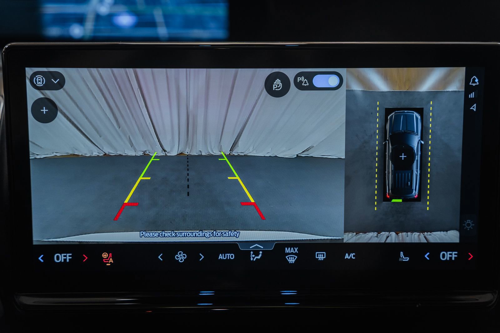 Certified 2025 Ford Expedition Max Platinum image 60