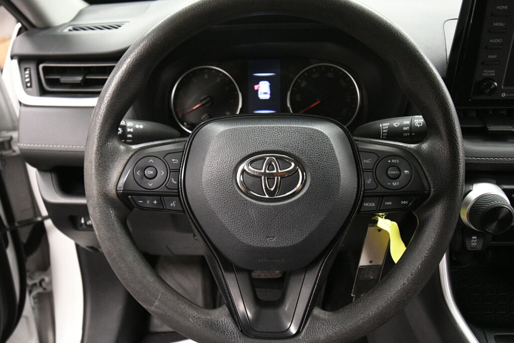Used 2021 Toyota RAV4 LE w/ Carpet Mat Package (TMS) AWD/4WD image 12