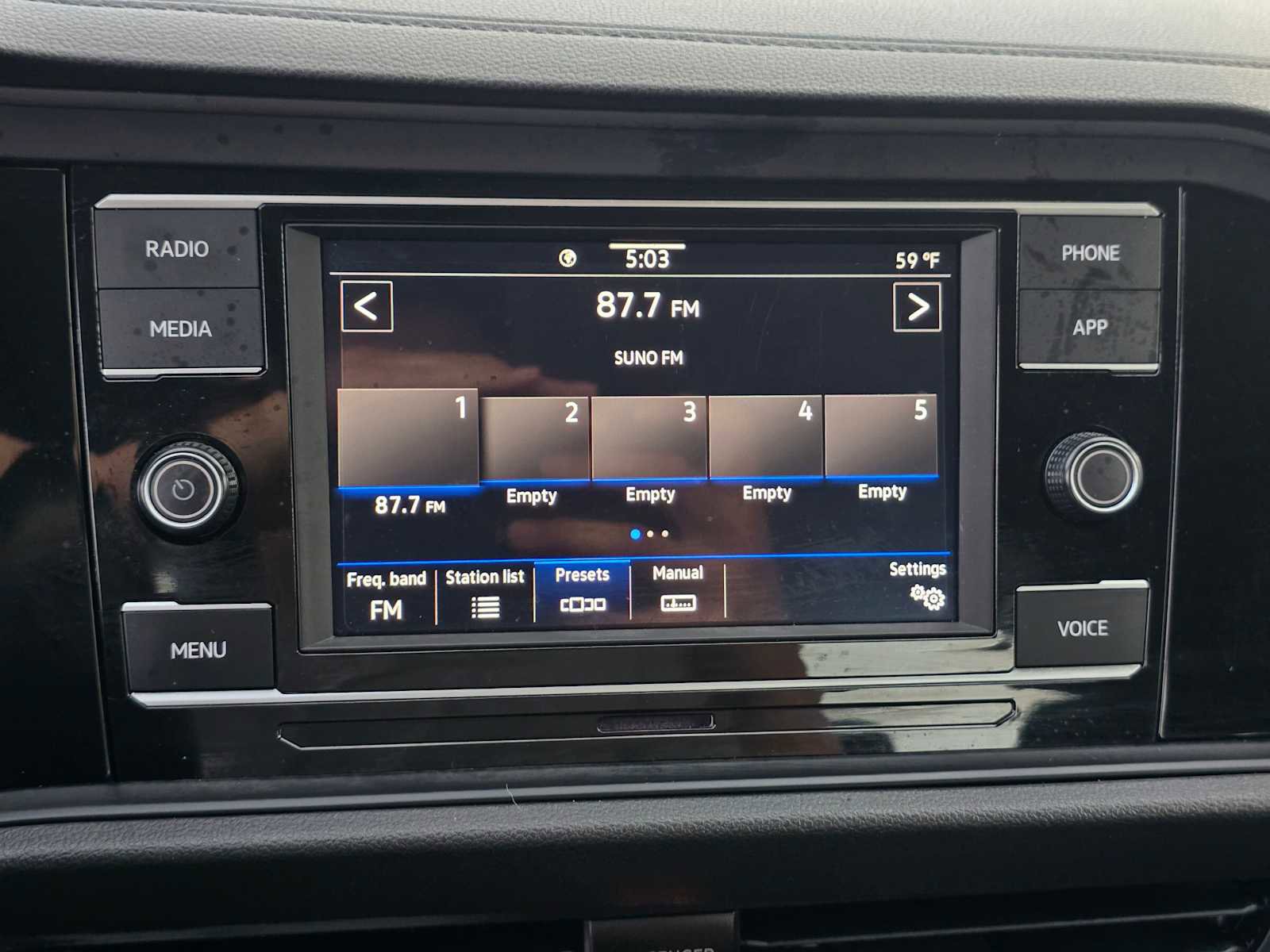 Used 2024 Volkswagen Jetta S image 29