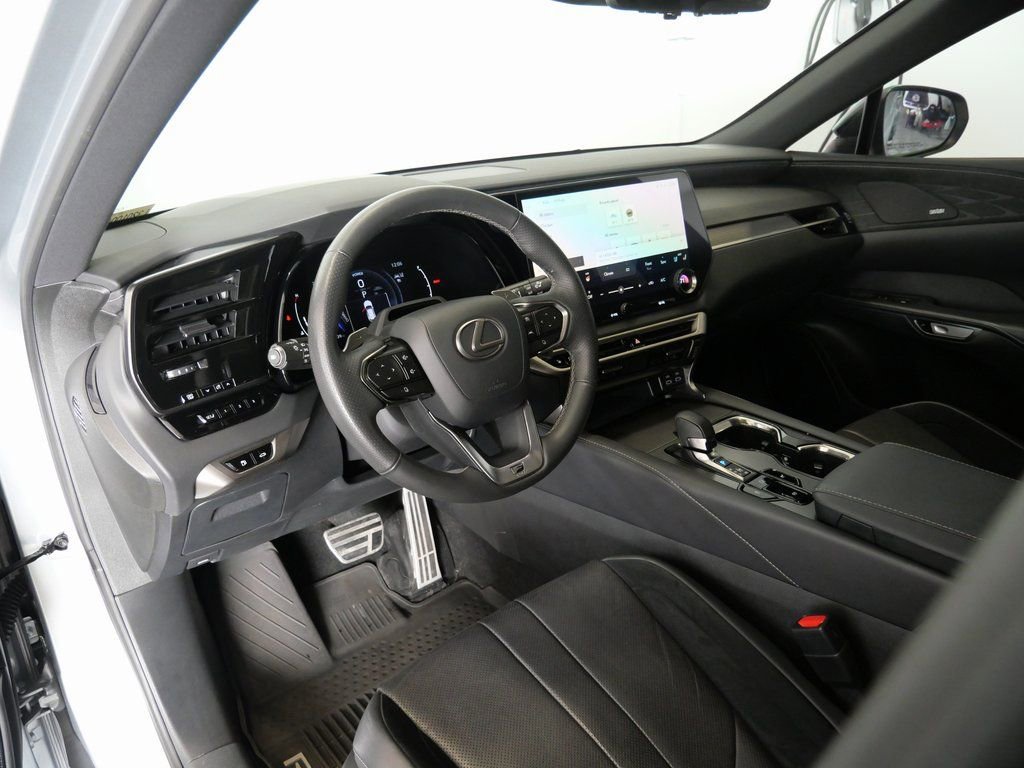 Used 2023 Lexus RX 500h F Sport image 10