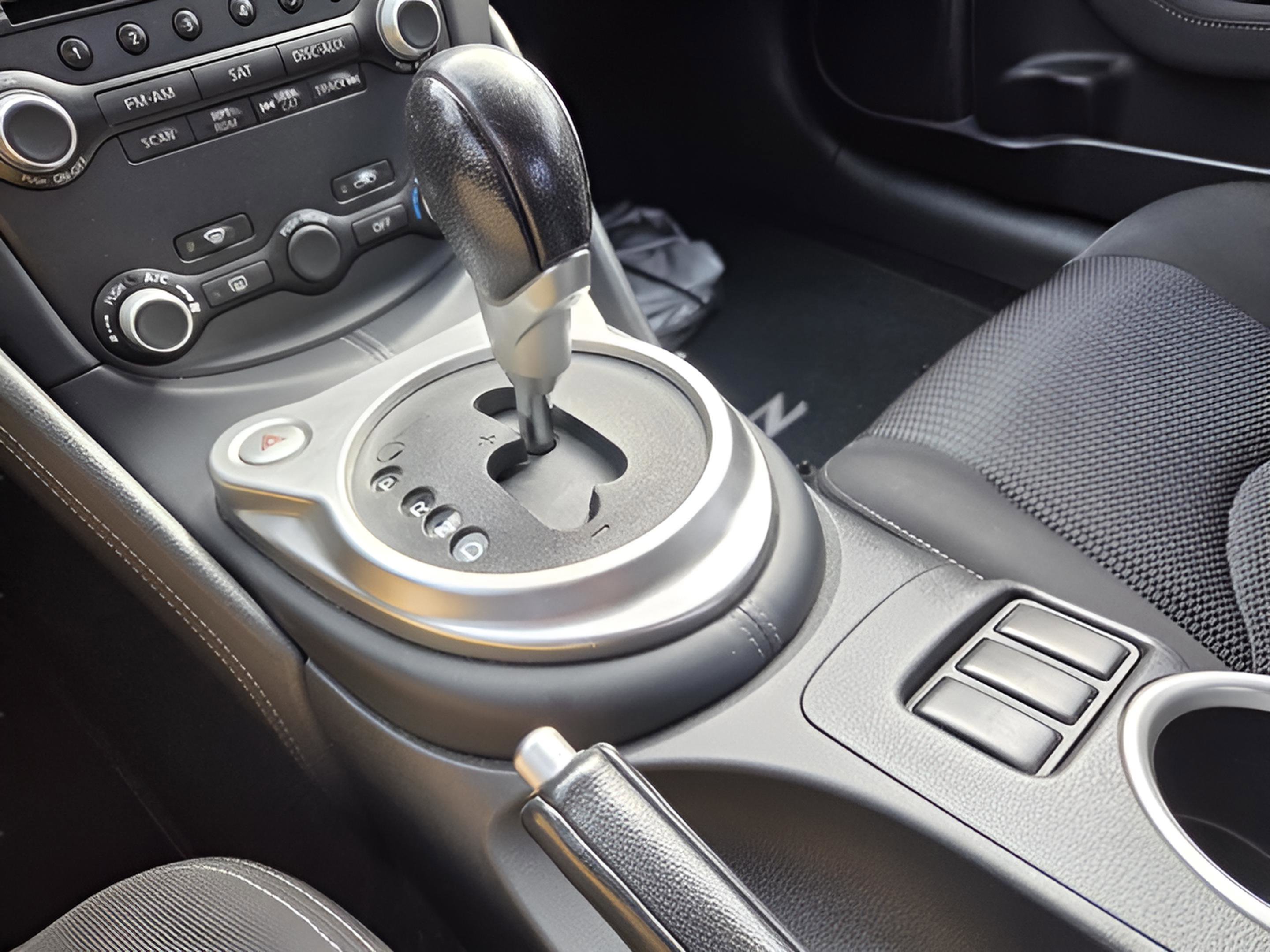 Used 2016 Nissan 370Z Sport Tech image 17