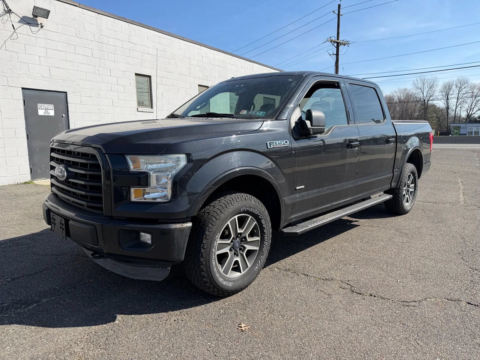 Used 2015 Ford F150 XLT w/ Equipment Group 302A Luxury AWD/4WD image 5