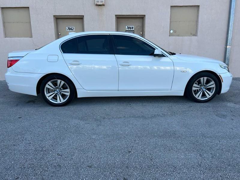 Used 2010 BMW 528i Sedan RWD image 20