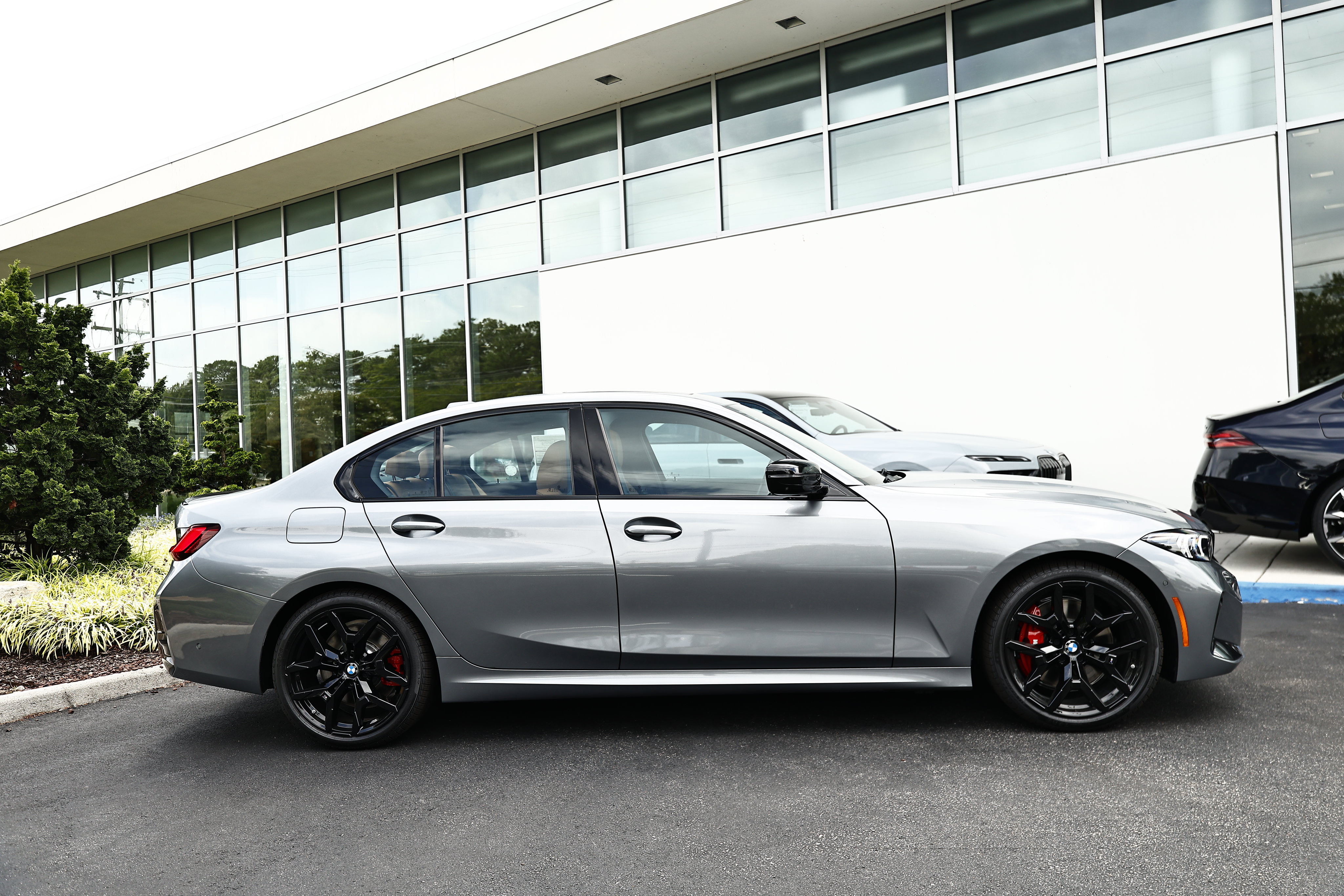 New 2026 BMW 330i Sedan RWD image 4