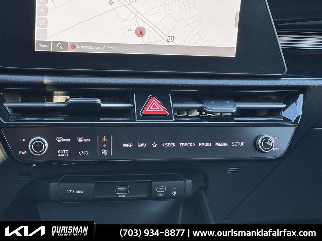 Used 2023 Kia Niro EX Touring image 6