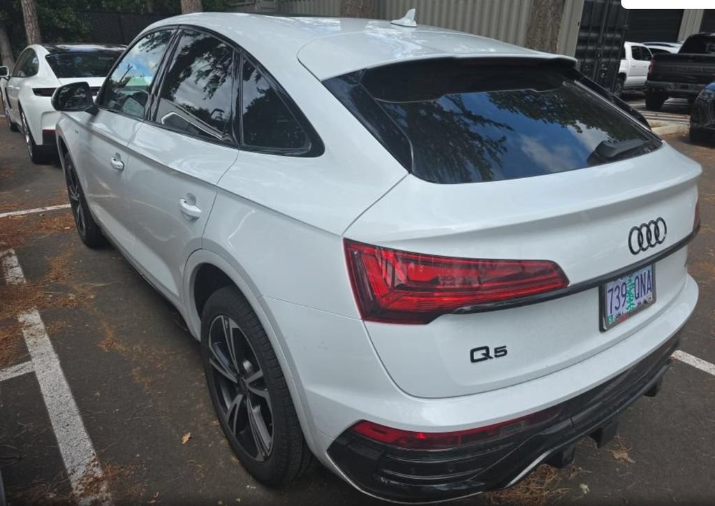 Used 2025 Audi Q5 2.0T Premium Plus w/ Premium Plus Package AWD/4WD image 3