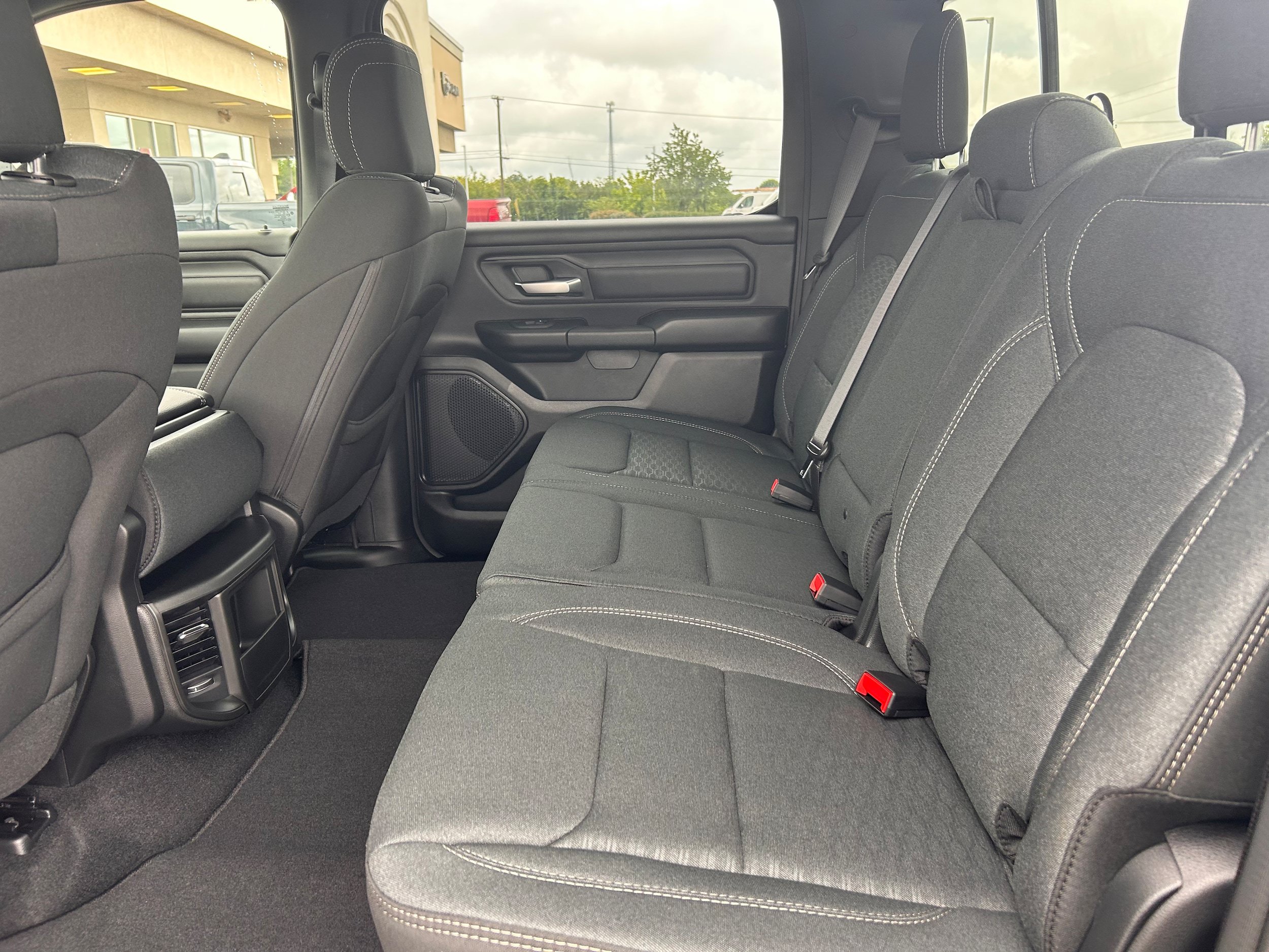 New 2026 RAM 1500 Express AWD/4WD image 14