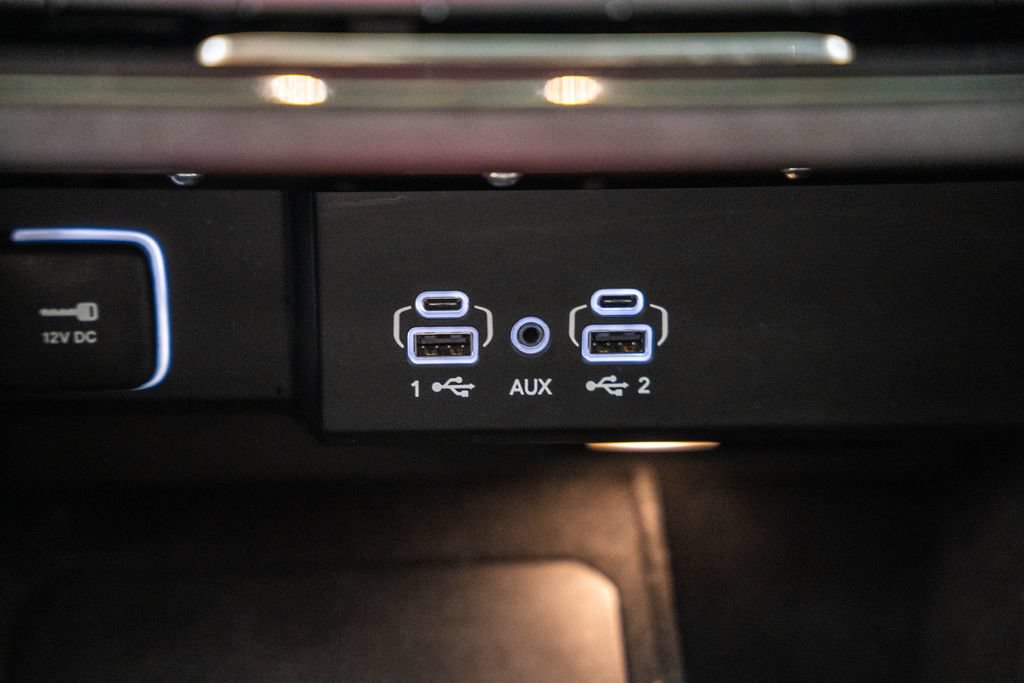 Used 2024 Jeep Wagoneer Series II AWD/4WD image 27