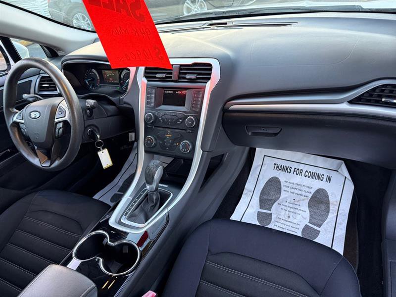 Used 2014 Ford Fusion SE image 15