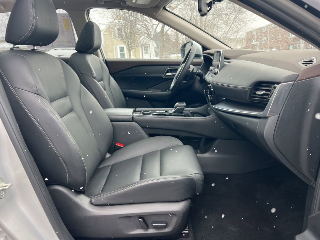 Used 2021 Nissan Rogue SL image 28