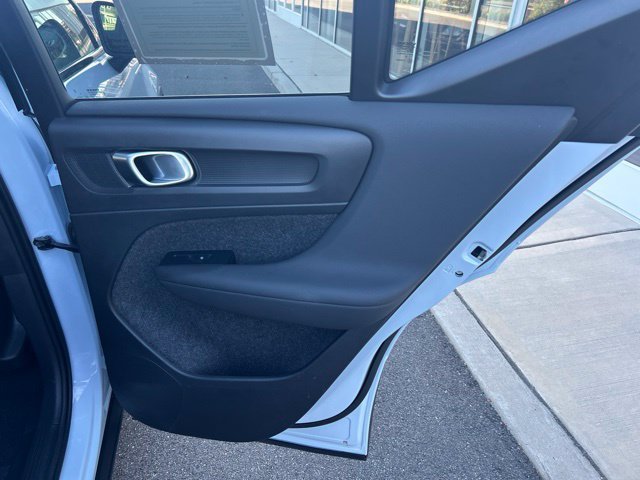 Certified 2026 Volvo XC40 B5 Plus AWD/4WD image 12
