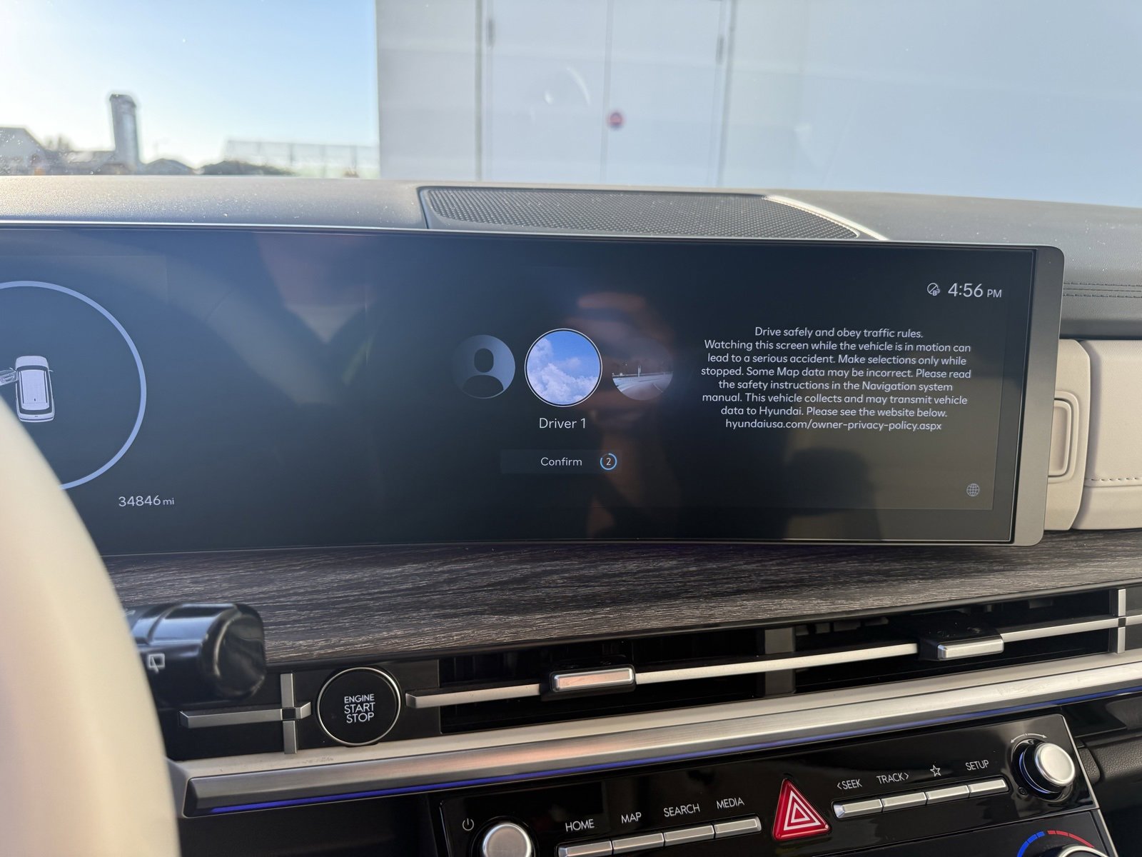 Used 2024 Hyundai Santa Fe Limited image 19