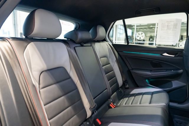 Used 2022 Volkswagen GTI SE FWD image 31