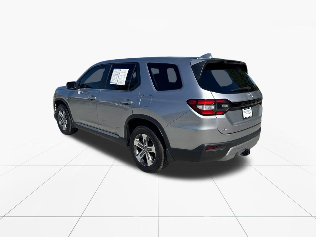 Used 2025 Honda Pilot EX-L image 6