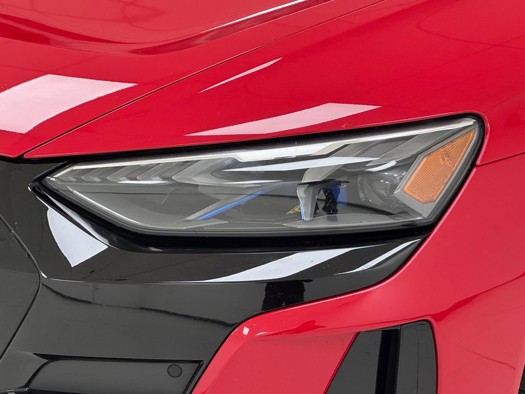 Used 2022 Audi e-tron GT Premium Plus w/ Performance Package image 34