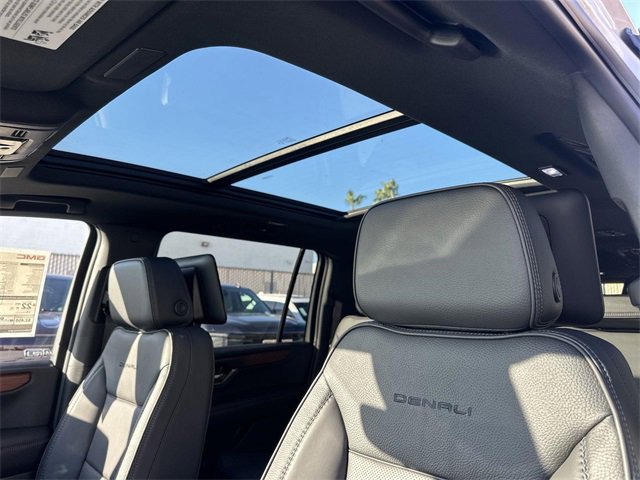 New 2026 GMC Yukon XL Denali w/ Denali Reserve Package image 7