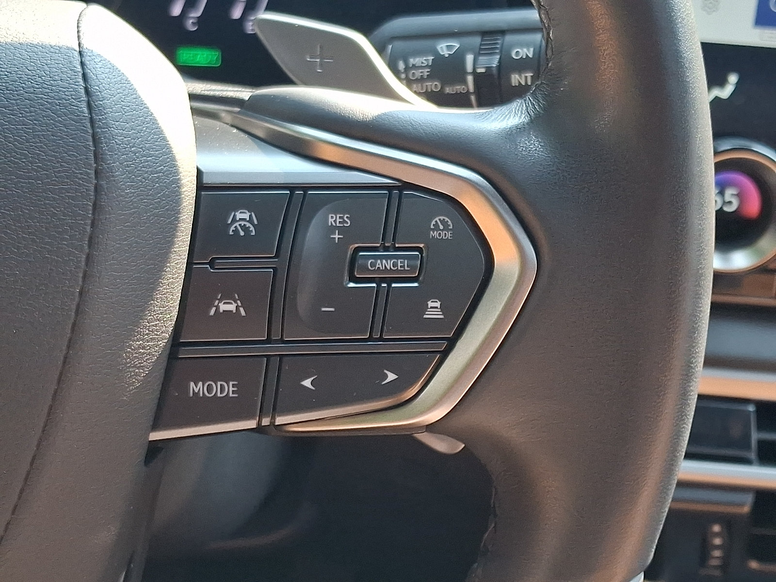 Certified 2024 Lexus RX 350h w/ Accessory Package (P1) AWD/4WD image 23