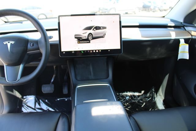 Used 2022 Tesla Model Y Long Range AWD/4WD image 13