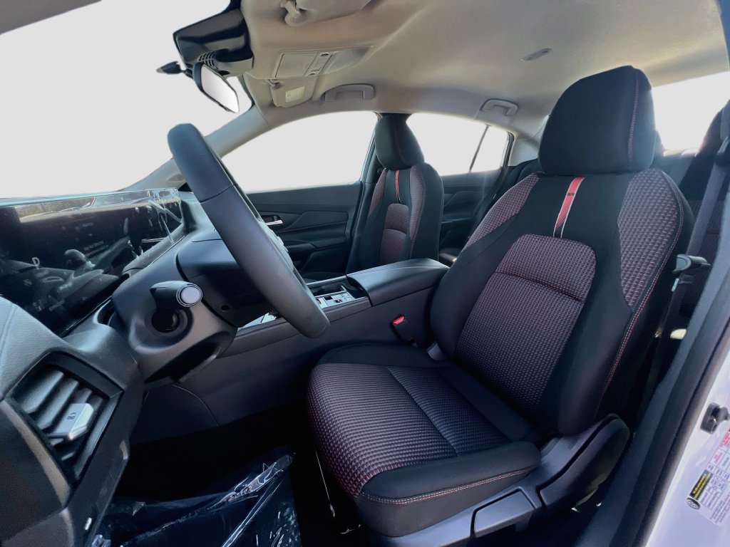 New 2027 Nissan Sentra SR FWD image 19
