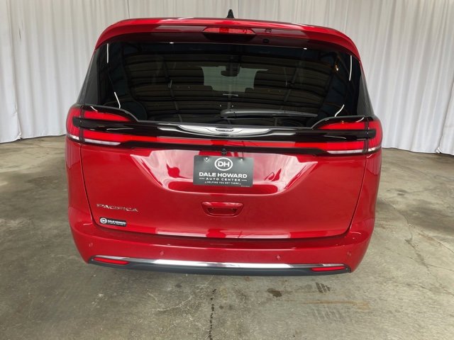 New 2026 Chrysler Pacifica Select image 6