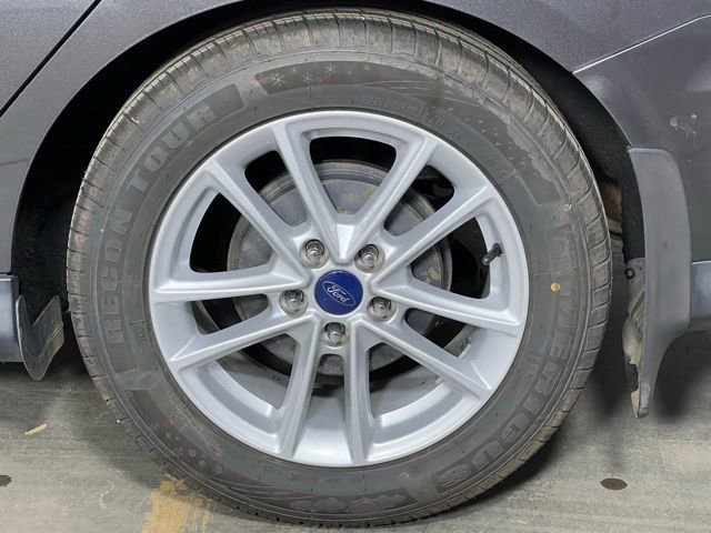Used 2015 Ford Focus SE image 37
