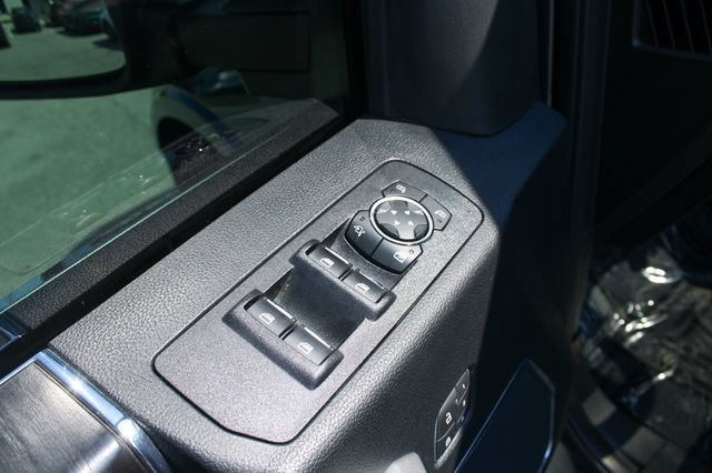 Used 2018 Ford F150 Platinum w/ Equipment Group 701A Luxury AWD/4WD image 12