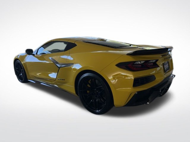 New 2027 Chevrolet Corvette Z06 w/ Stealth Interior Trim Package RWD image 6