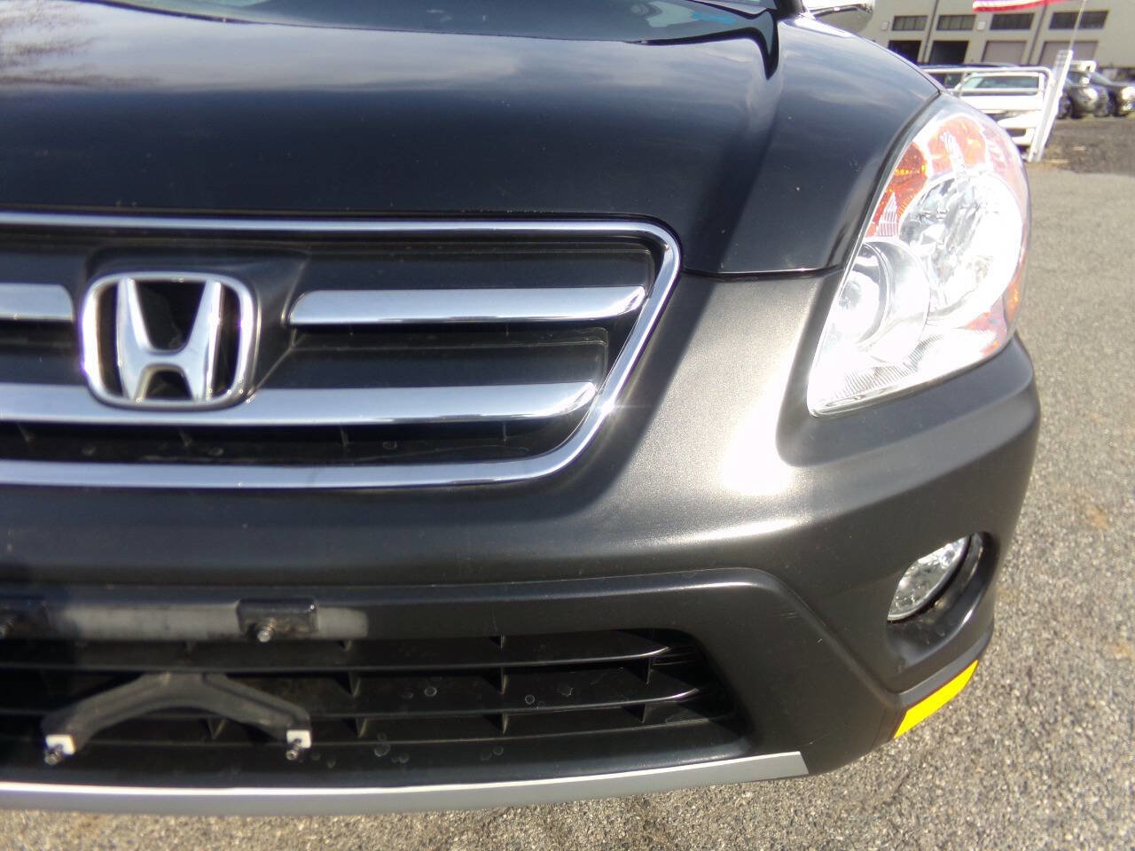 Used 2005 Honda CR-V LX image 3