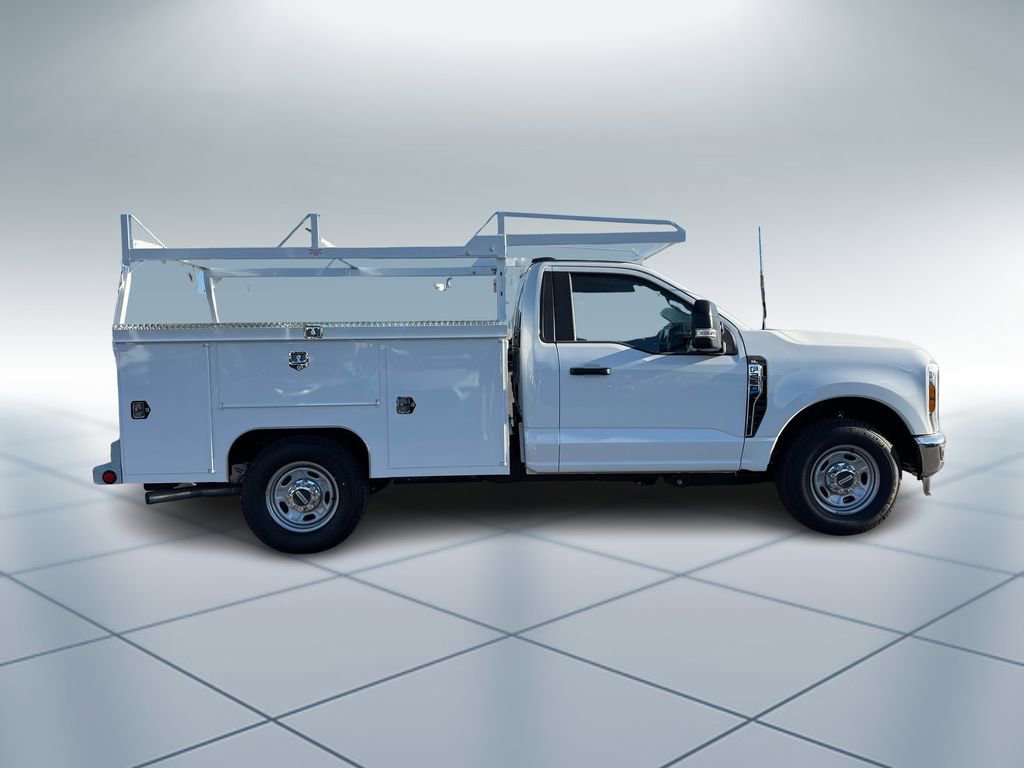 New 2026 Ford F250 XL w/ XL Chrome Package RWD image 3